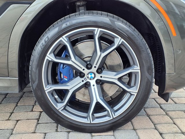Used 2020 BMW X6 M50i w/ Premium Package AWD/4WD image 6
