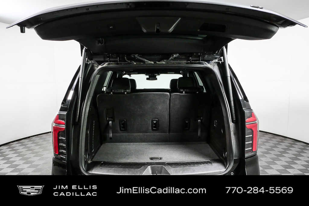 Used 2025 Chevrolet Tahoe LT RWD image 30