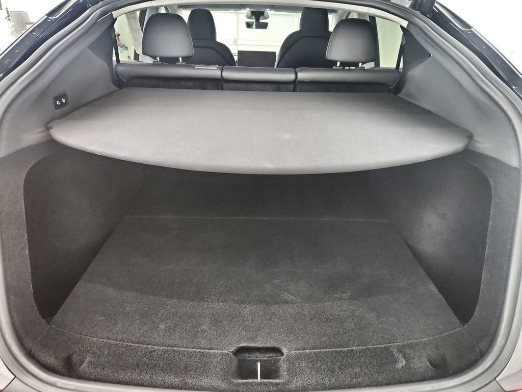 Used 2026 Tesla Model Y AWD image 35