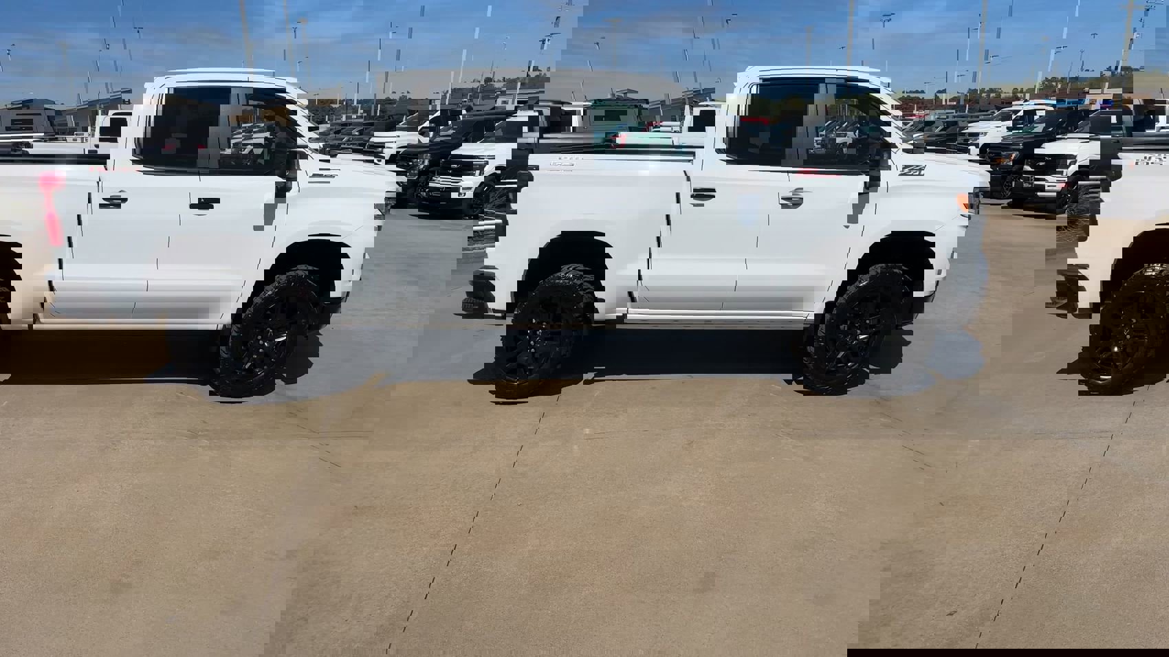 Used 2026 Chevrolet Silverado 1500 LT Trail Boss w/ LT Trail Boss Premium Package image 2