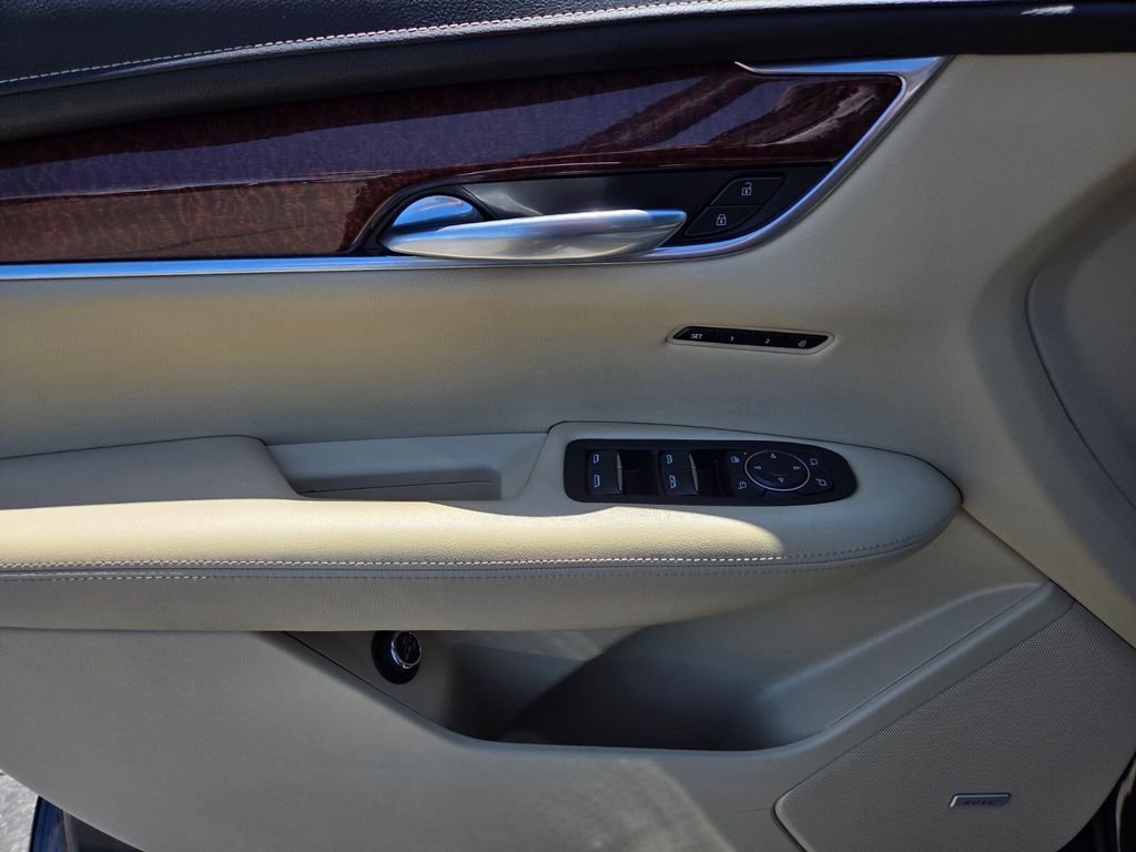 Used 2019 Cadillac XT5 Luxury FWD image 23