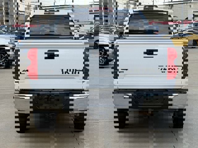 Used 2019 Toyota Tundra SR5 w/ SR5 Upgrade Package AWD/4WD image 5