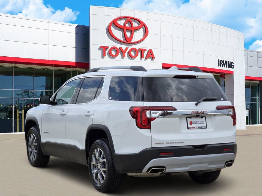 Used 2023 GMC Acadia SLT FWD image 3