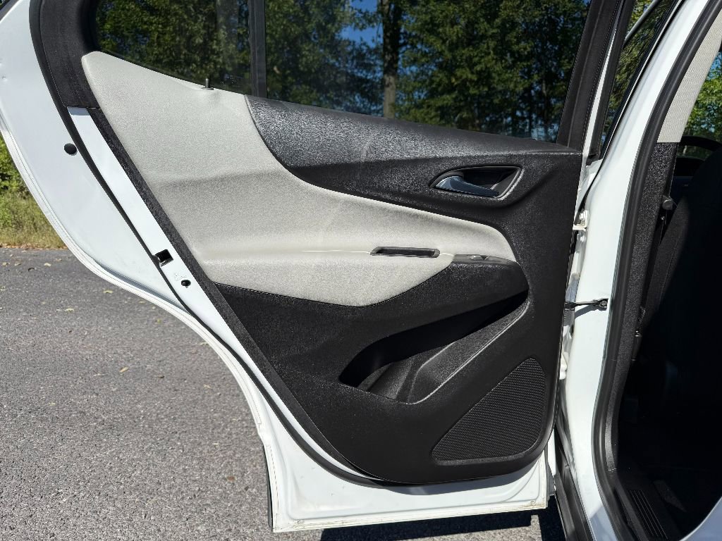 Used 2019 Chevrolet Equinox LT image 24