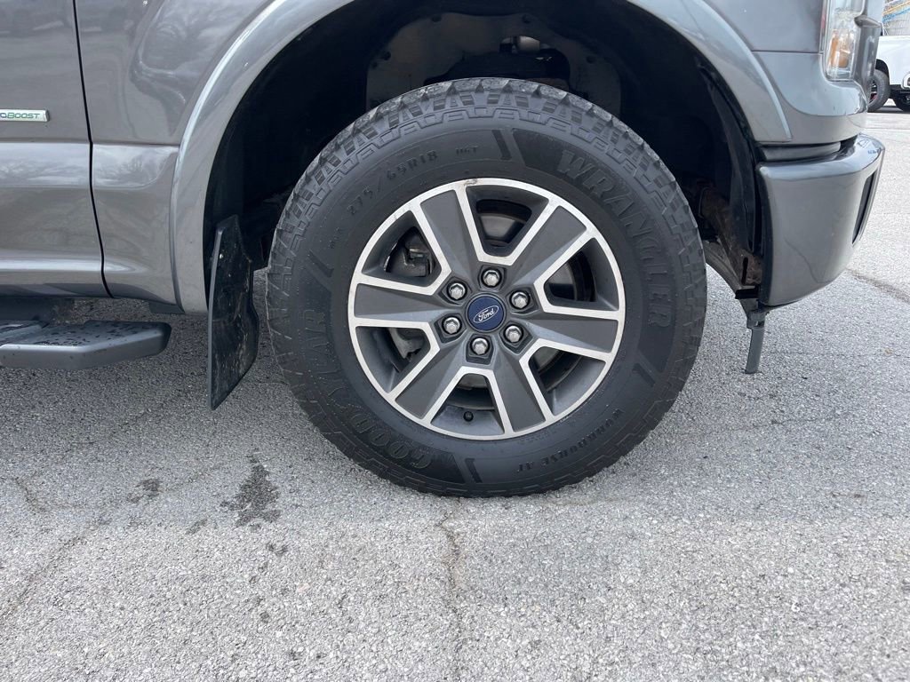 Used 2017 Ford F150 XLT w/ Equipment Group 302A Luxury AWD/4WD image 12