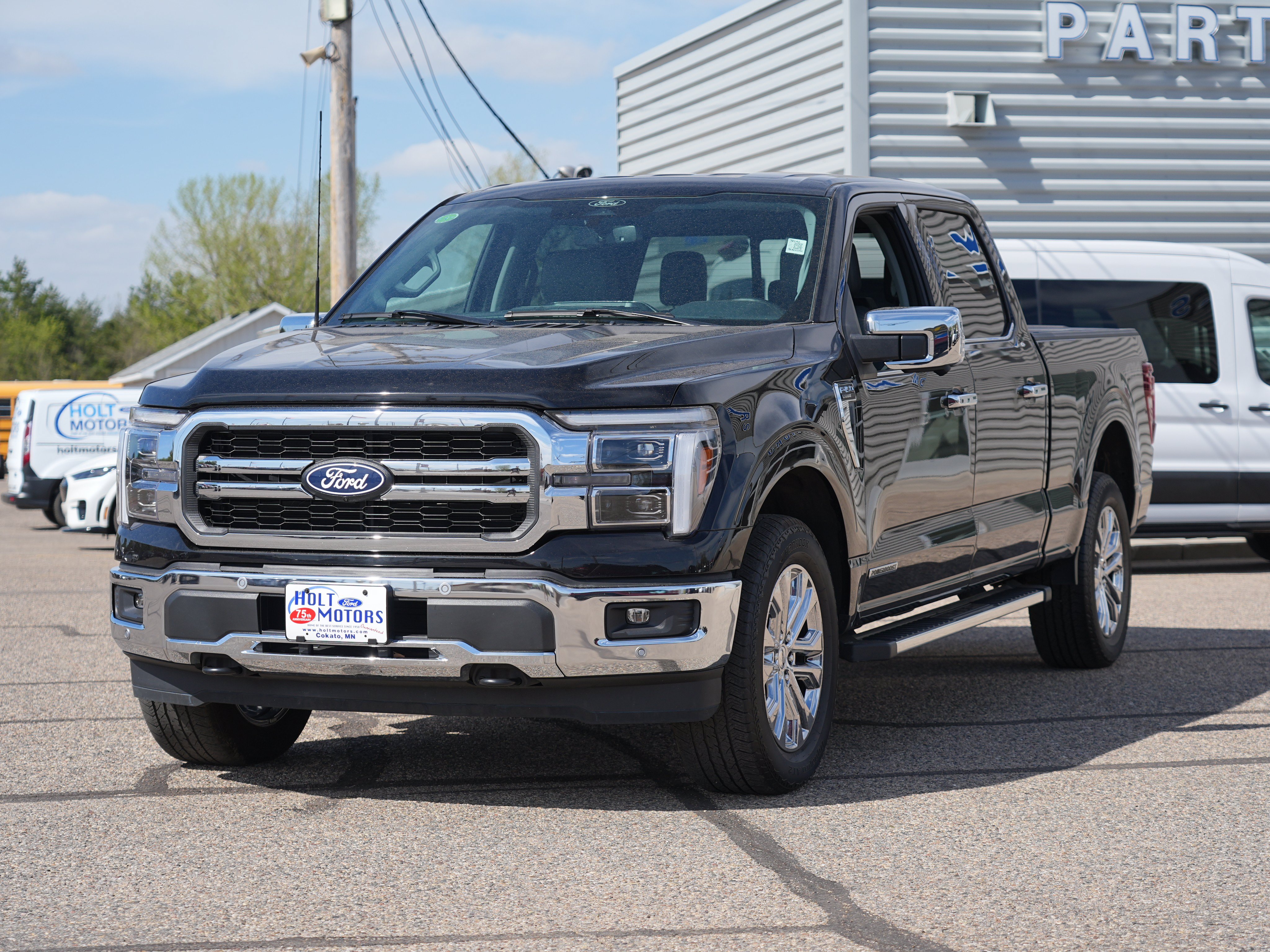 Used 2025 Ford F150 Lariat w/ Equipment Group 501A Mid AWD/4WD image 8