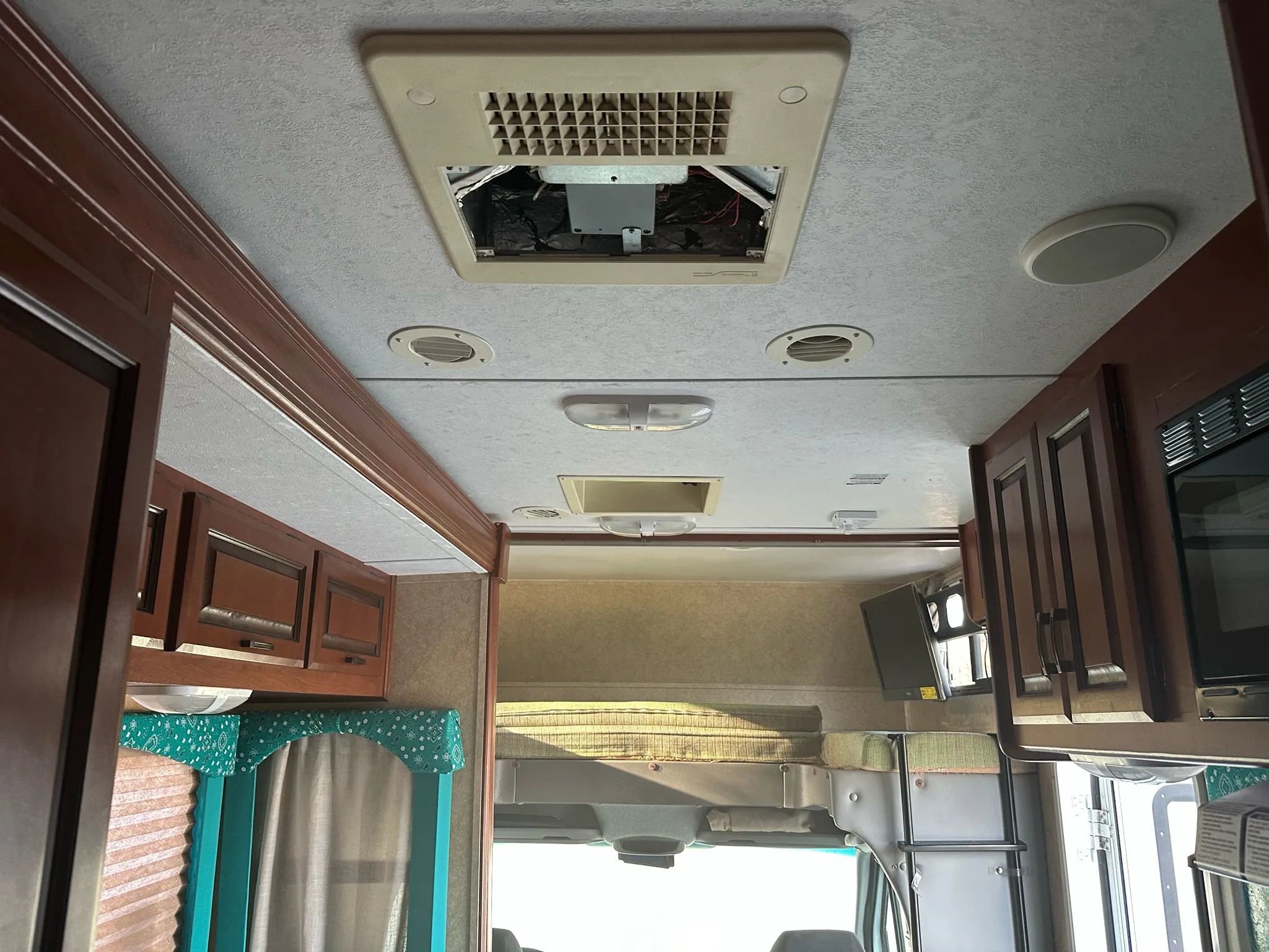 Used 2011 Mercedes-Benz Sprinter 3500 image 41