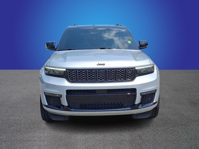 Used 2025 Jeep Grand Cherokee L Summit w/ Advanced Protech Group IV AWD/4WD image 2