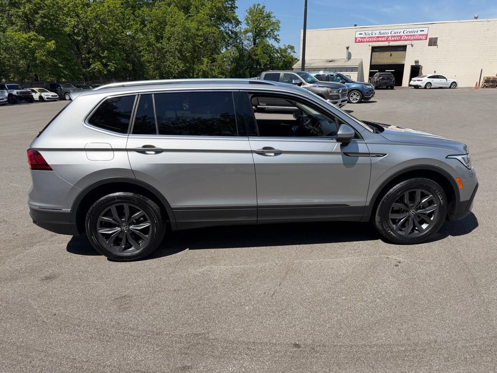 Certified 2023 Volkswagen Tiguan SE FWD image 8