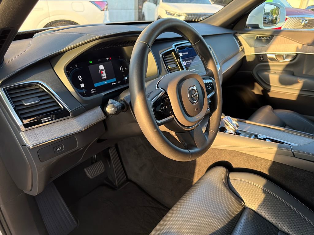 Used 2023 Volvo XC90 B6 Ultimate w/ Protection Package Premier AWD/4WD image 17