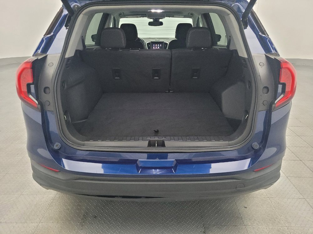 Used 2022 GMC Terrain SLE w/ Driver Convenience Package image 29