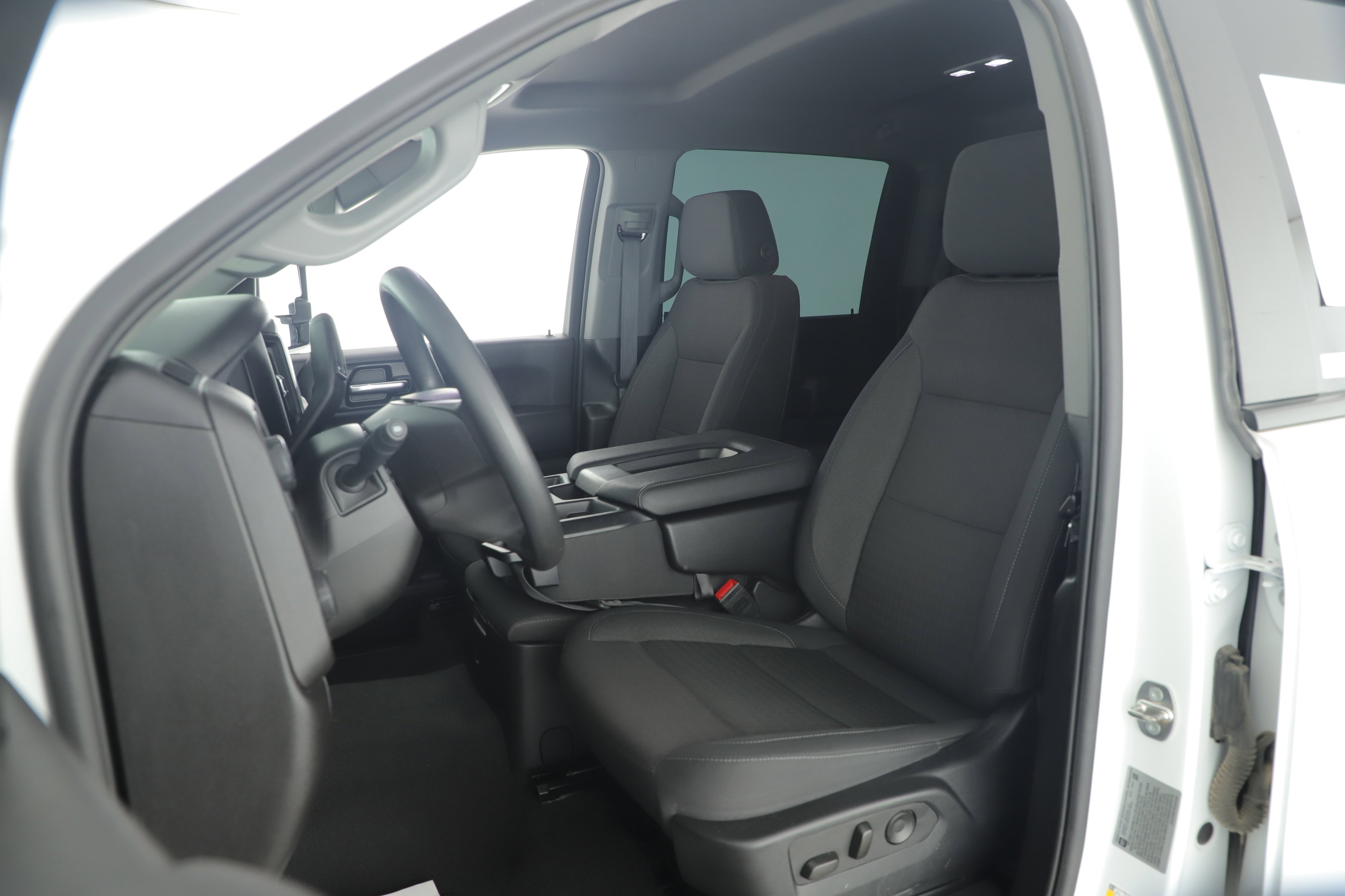 Used 2024 Chevrolet Silverado 2500 Custom w/ Custom Value Package image 21