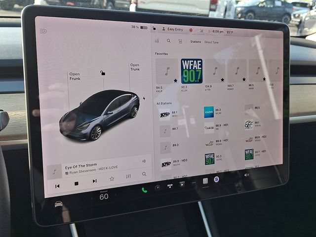 Used 2019 Tesla Model 3 Mid Range RWD image 16