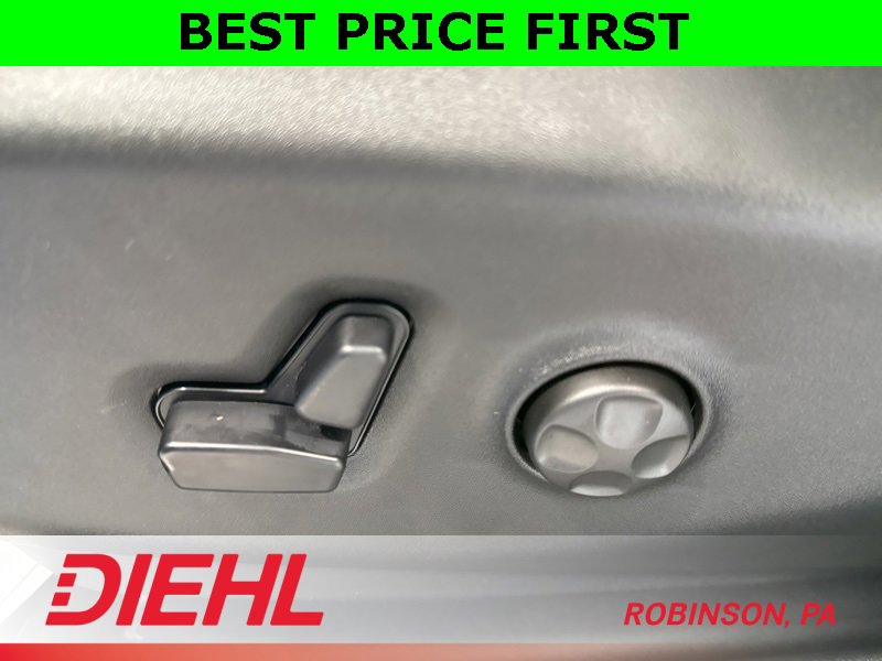 New 2026 Chrysler Pacifica Limited w/ S Appearance Package image 25