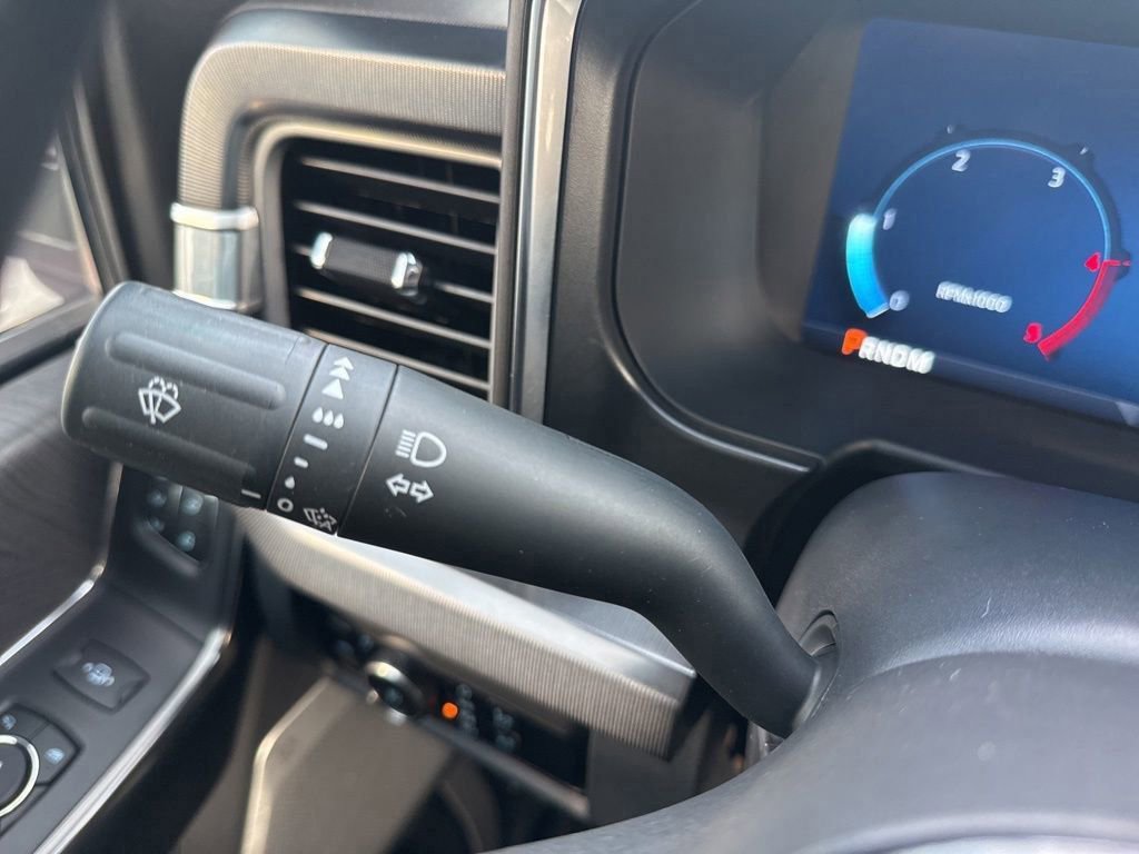 Used 2024 Ford F350 Platinum image 35