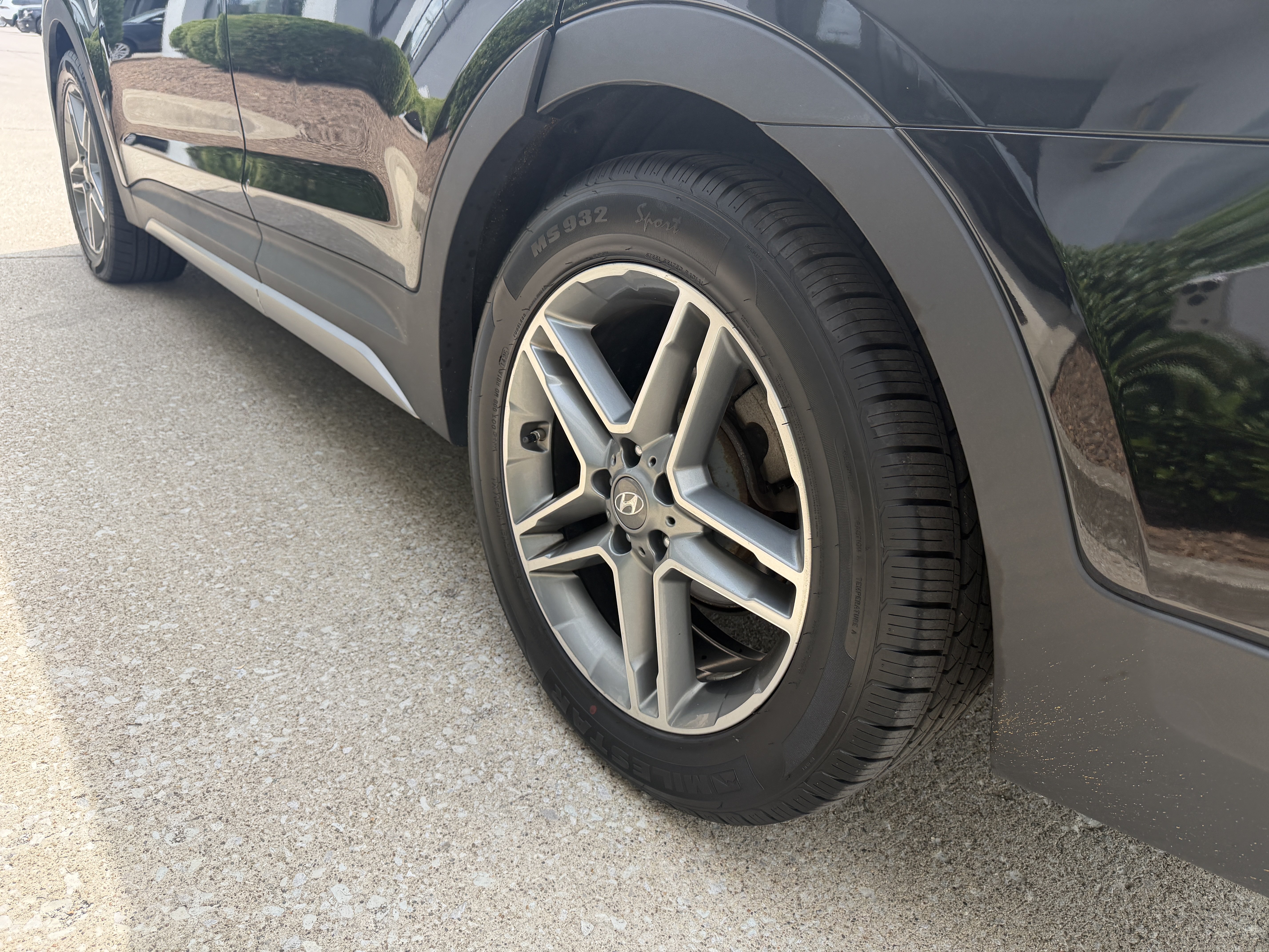 Used 2019 Hyundai Santa Fe XL w/ Cargo Package FWD image 15