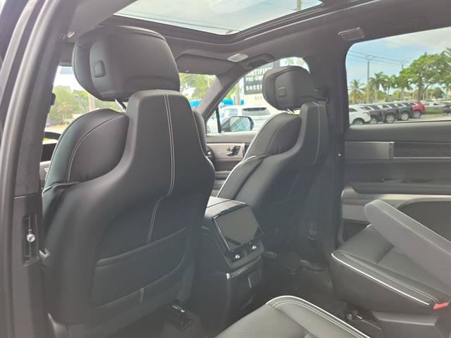 Certified 2026 Cadillac Vistiq Sport w/ LPO, Floor Liner Package AWD/4WD image 11