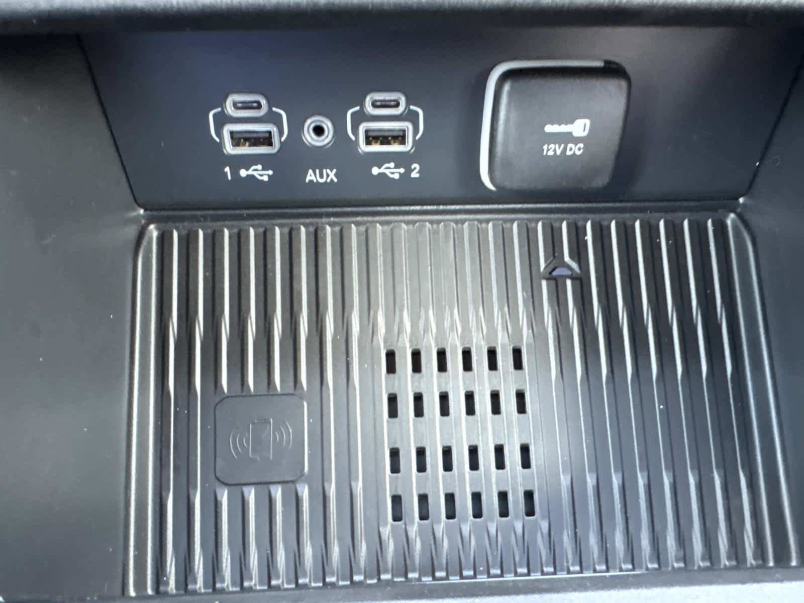 New 2026 Jeep Grand Cherokee Altitude RWD image 15