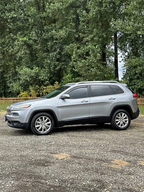 Used 2014 Jeep Cherokee Limited w/ Technology Group FWD image 5