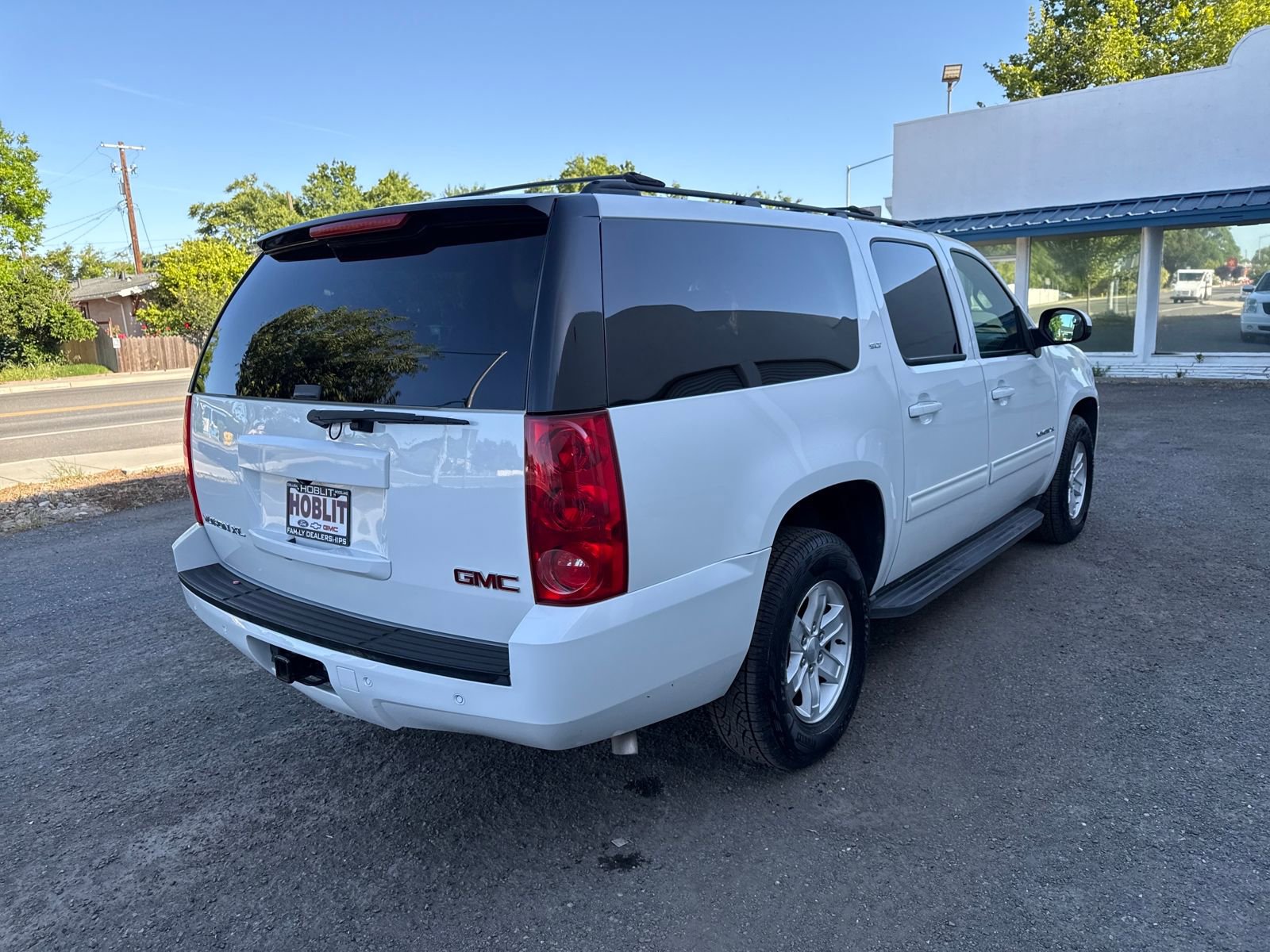 Used 2014 GMC Yukon XL SLT image 4