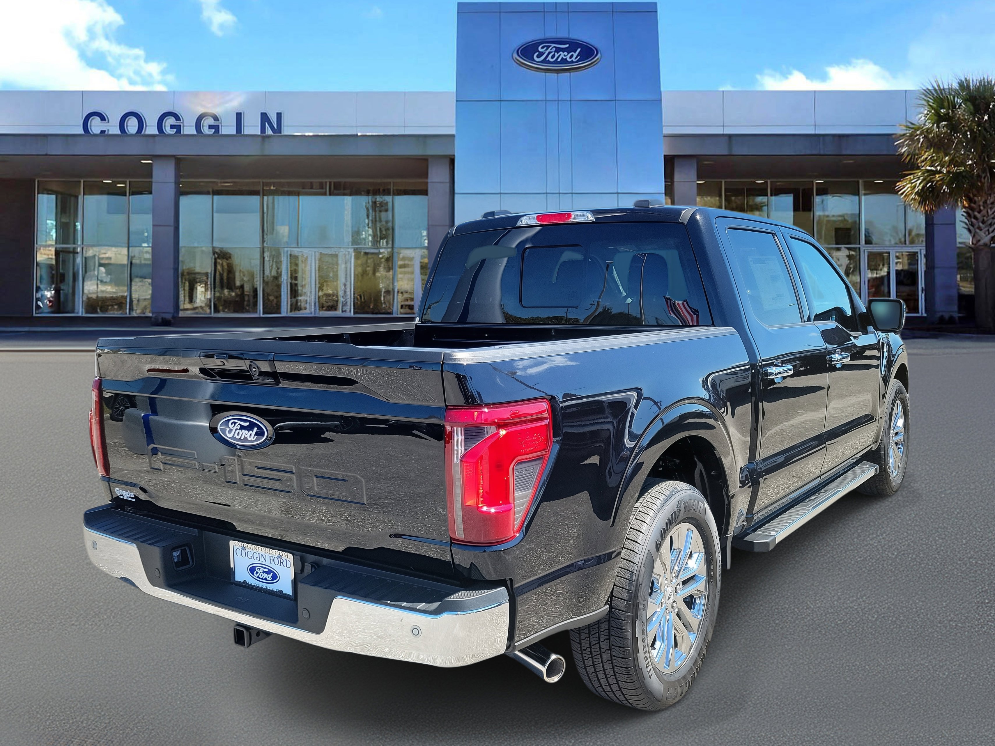 New 2025 Ford F150 XLT w/ Equipment Group 303A High image 3