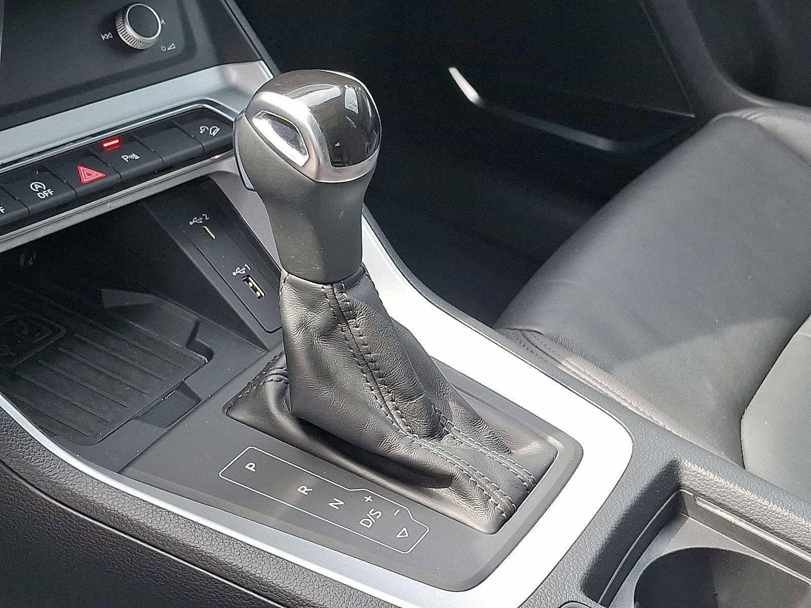 Used 2021 Audi Q3 2.0T Premium Plus w/ Premium Plus Package image 12