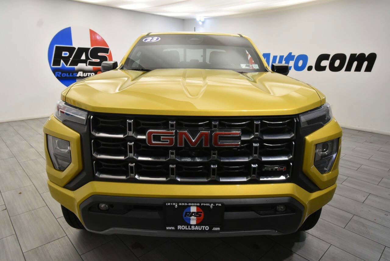 Used 2023 GMC Canyon AT4 w/ AT4 Premium Package AWD/4WD image 8