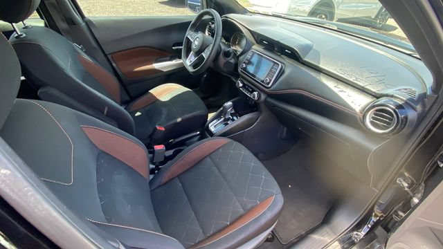 Used 2018 Nissan Kicks SR FWD image 13