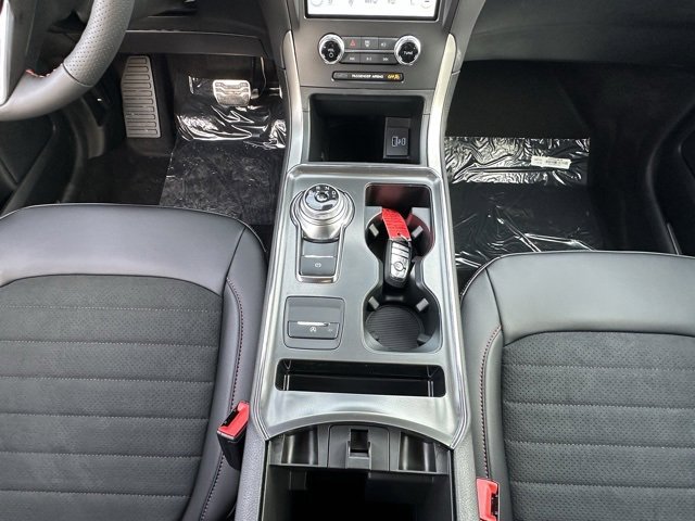 New 2024 Ford Edge ST-Line image 18