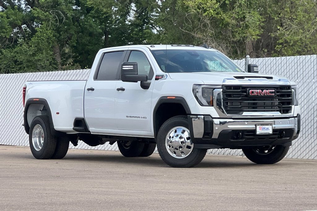 New 2026 GMC Sierra 3500 Pro w/ 1SA Pro Safety Plus Package AWD/4WD image 2