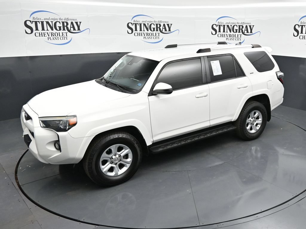 Used 2020 Toyota 4Runner SR5 AWD/4WD image 20