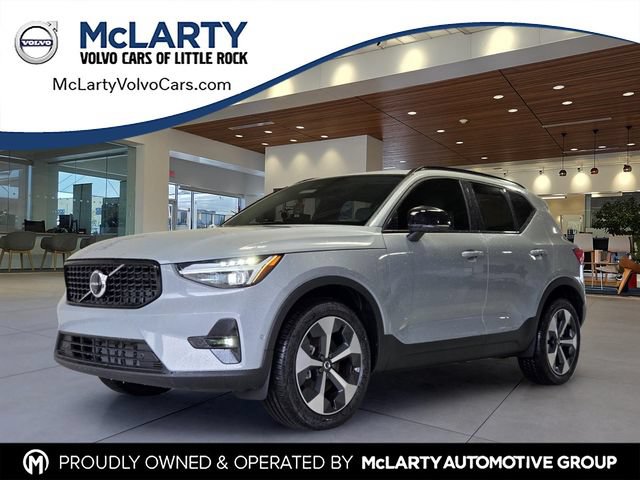 New 2026 Volvo XC40 B5 Plus w/ Protection Package Premier AWD/4WD 360° Tour