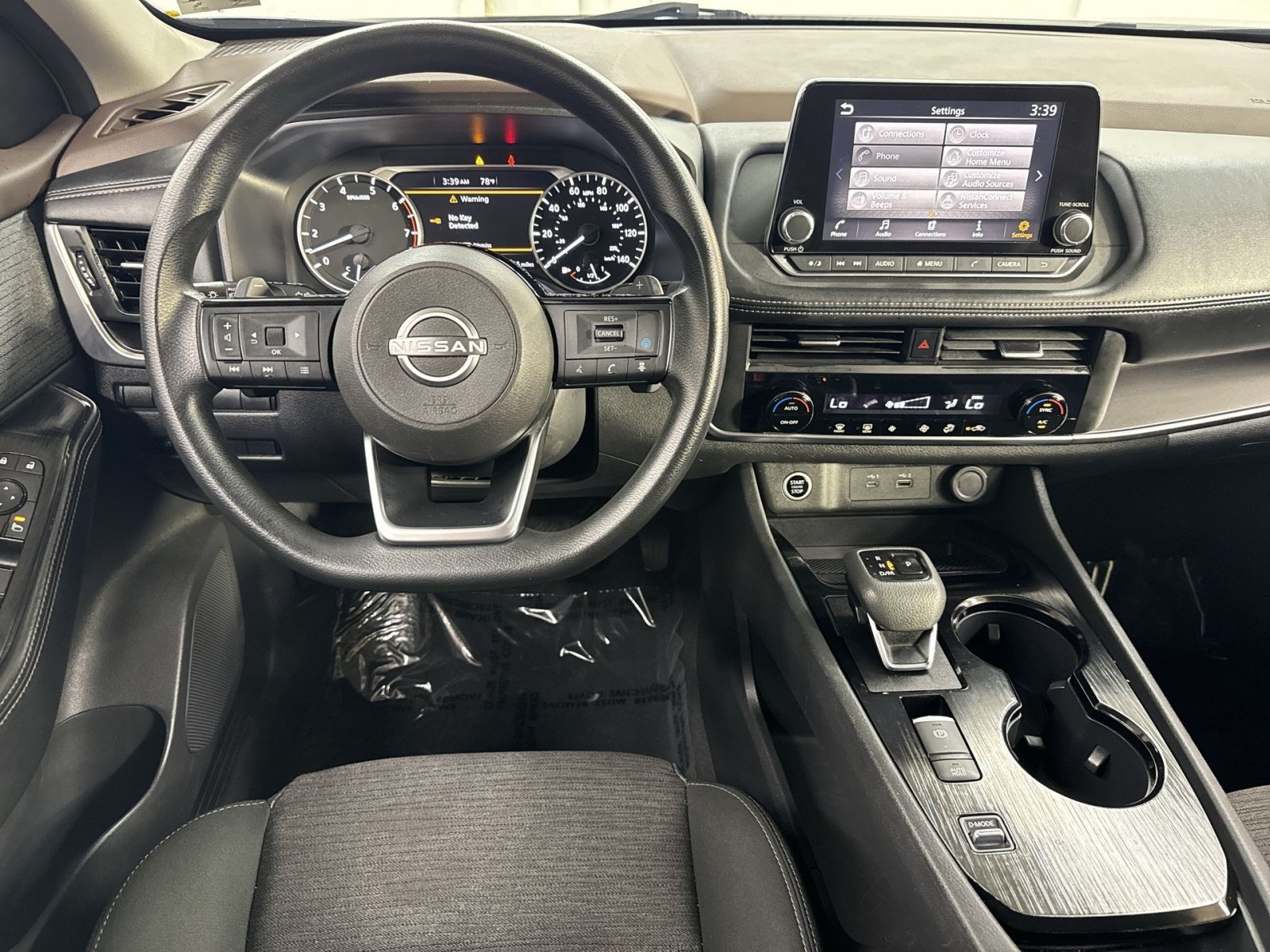 Used 2023 Nissan Rogue SV FWD image 35