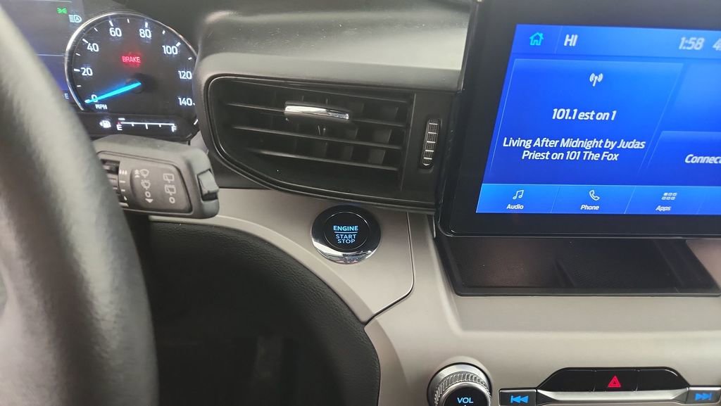 Used 2023 Ford Explorer XLT image 21