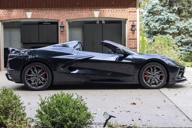 Used 2023 Chevrolet Corvette Stingray Premium Conv w/ 3LT RWD image 8