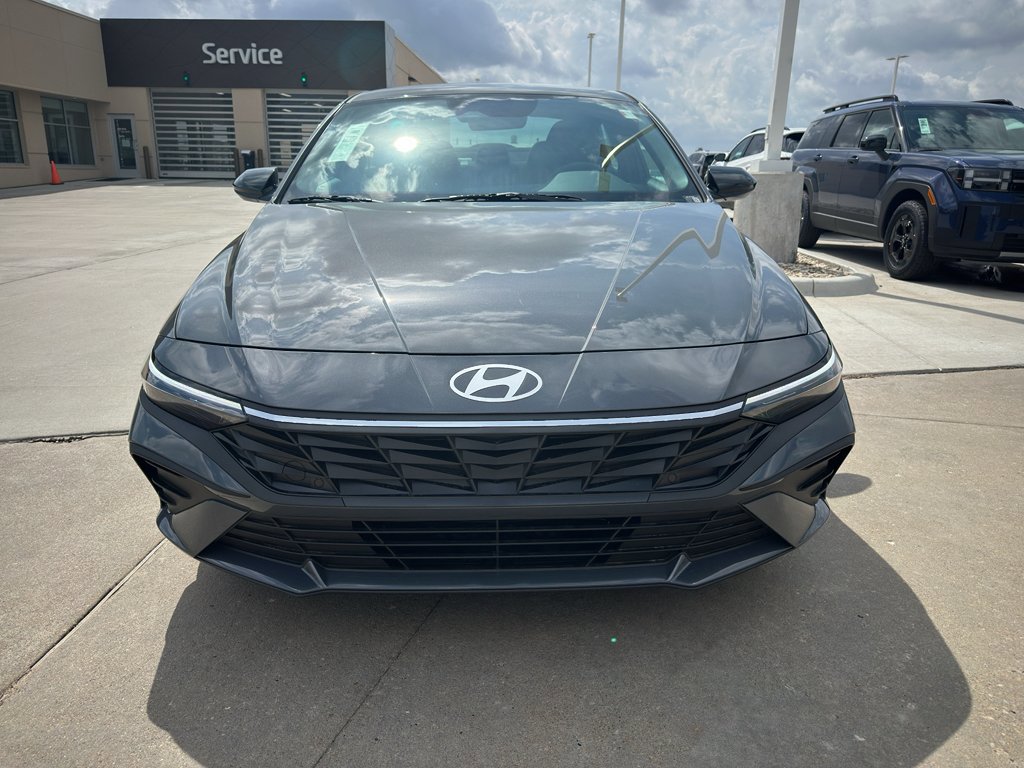 New 2026 Hyundai Elantra Sport FWD image 8