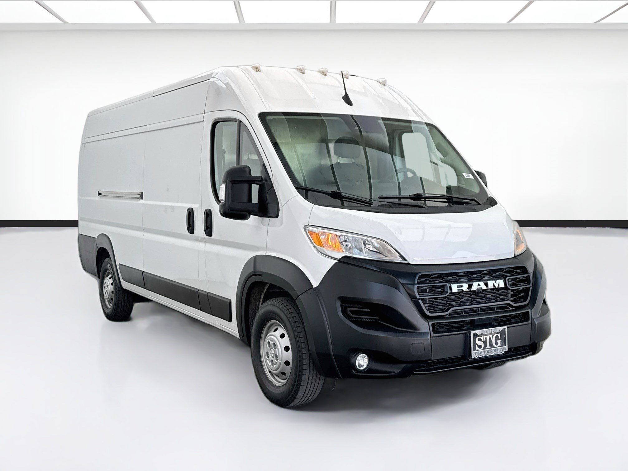 Used 2023 RAM ProMaster 3500 w/ Driver Convenience Group FWD image 3