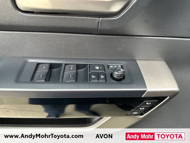 Used 2025 Toyota Tundra Limited AWD/4WD image 11