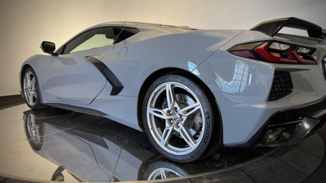 Used 2024 Chevrolet Corvette Stingray Premium Cpe w/ Z51 Performance Package RWD image 25