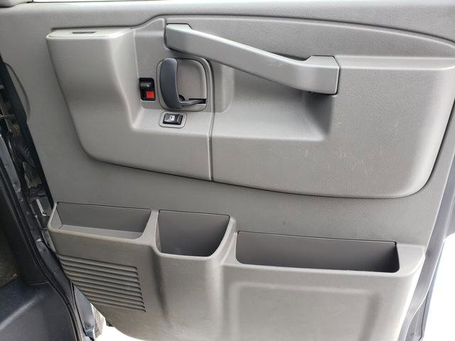Used 2016 Chevrolet Express 3500 LT w/ LT Preferred Equipment Group image 18