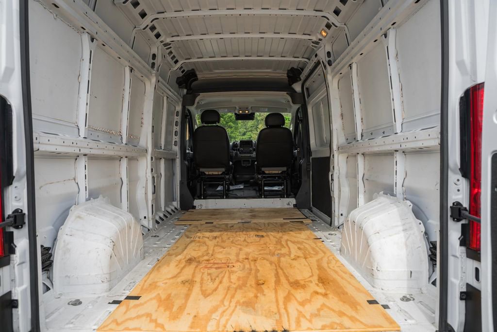 Used 2023 RAM ProMaster 2500 image 9