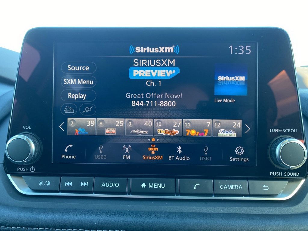 Used 2023 Nissan Rogue SL image 37