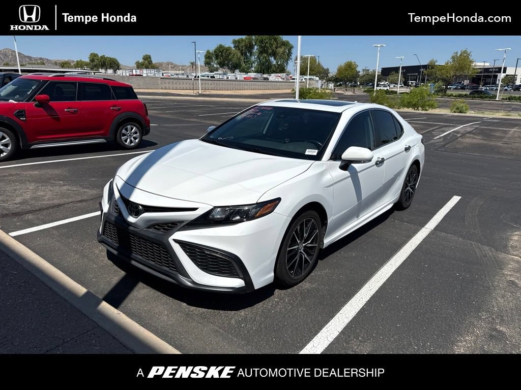 Used 2023 Toyota Camry SE w/ Convenience Package FWD image 1
