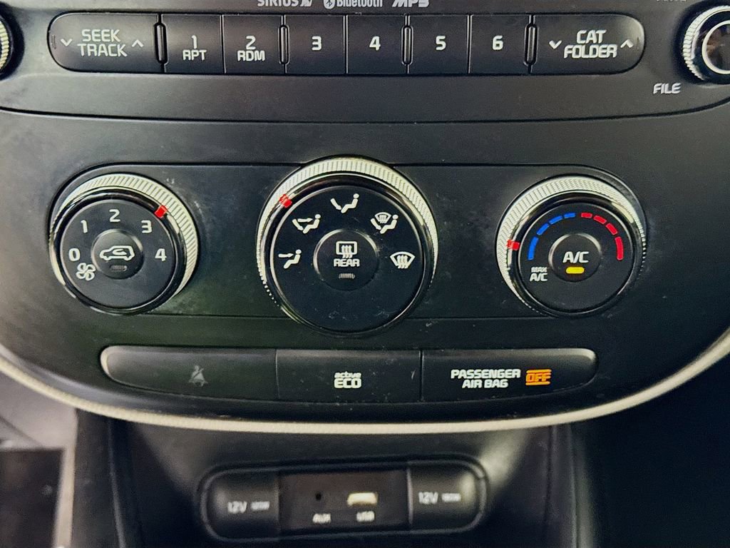 Used 2016 Kia Soul FWD image 16