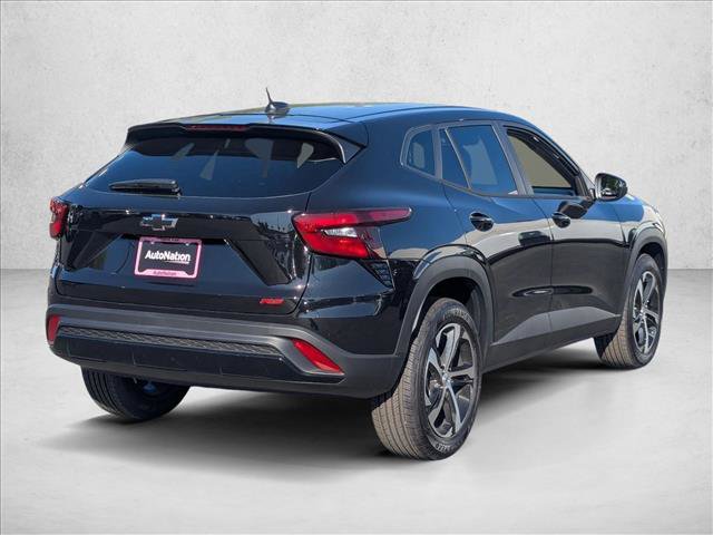 New 2026 Chevrolet Trax RS w/ Sunroof Package FWD image 2