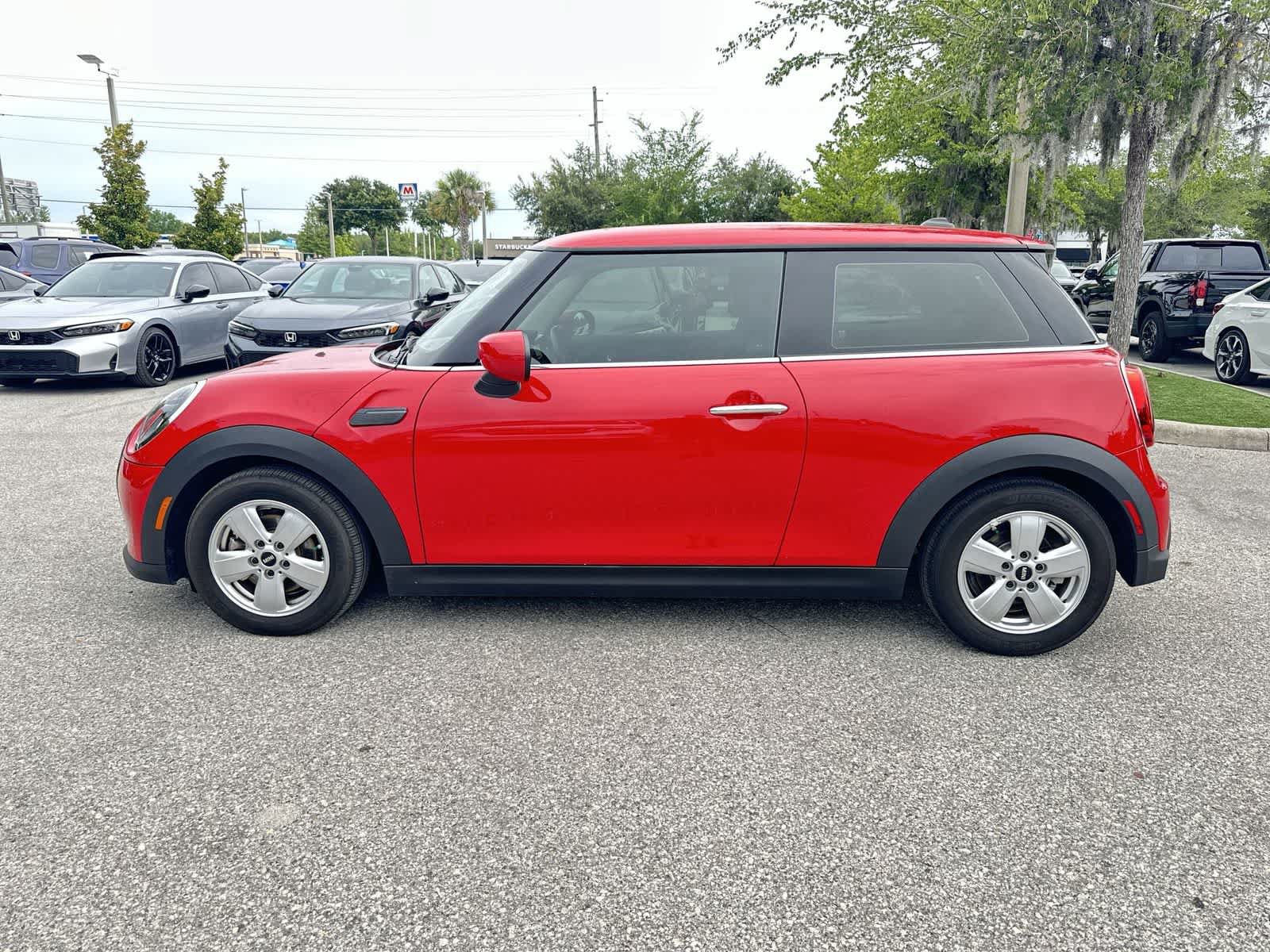 Used 2024 MINI Cooper 2-Door Hardtop FWD image 3