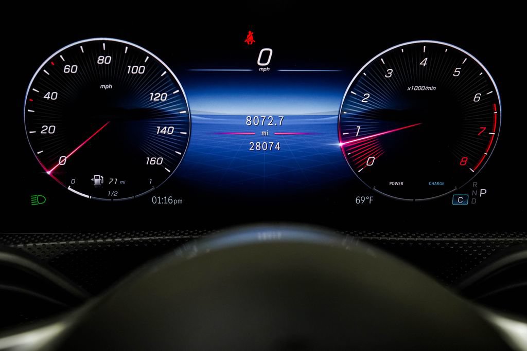 Used 2025 Mercedes-Benz CLA 250 image 34