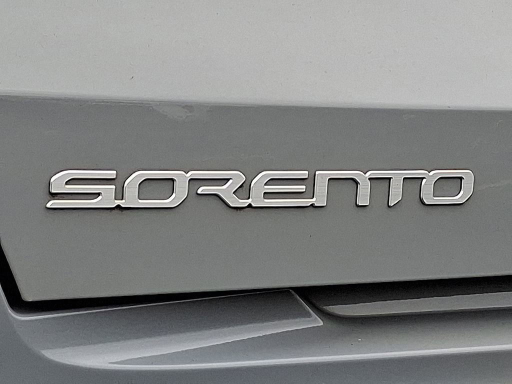 Certified 2023 Kia Sorento SX AWD/4WD image 32