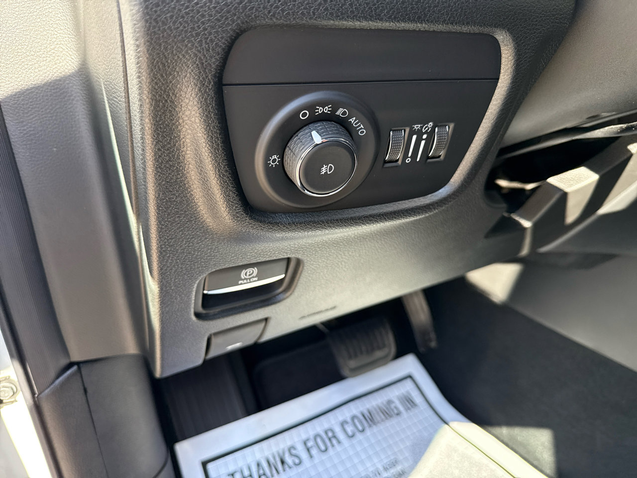 New 2025 Jeep Grand Cherokee L Limited image 32