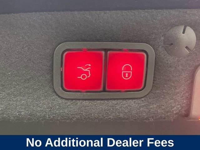 Used 2018 Mercedes-Benz C 350e Sedan image 15